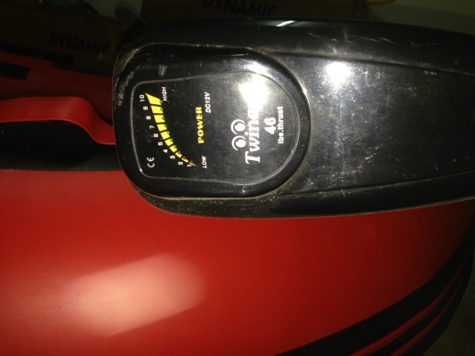 ขายเรือเรือยาง320ใหม่แกะกล่อง พร้อมมอเตอร์ไกด์และแบตเตอรี่100แอมป์