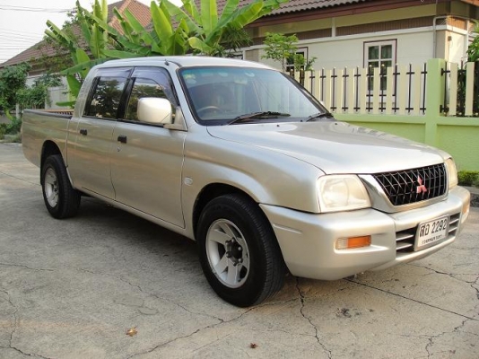 ...ขายMITSUBISHI, STRADA GRANDIS 2.8 GLS เกียร์ออโต้โรงงาน ปี2002.....