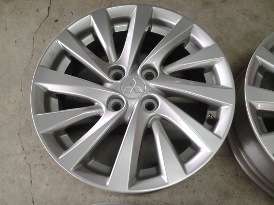 ล้อแม็ก มิตซู แอจทราจ ขอบ15 ป้ายแดง