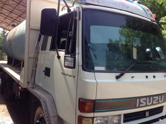 รถอีซุซุ 10 ล้อ  บรรทุกน้ำ  FVM 175  แรงม้า  สนใจติดต่อ 081 - 6079515