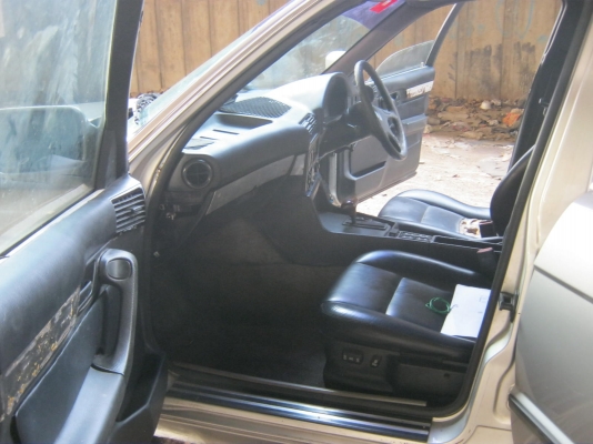 Bmw525ปี94เกียร์ออโต แก๊ส ขับดีเครื่องนิ่ง 48000