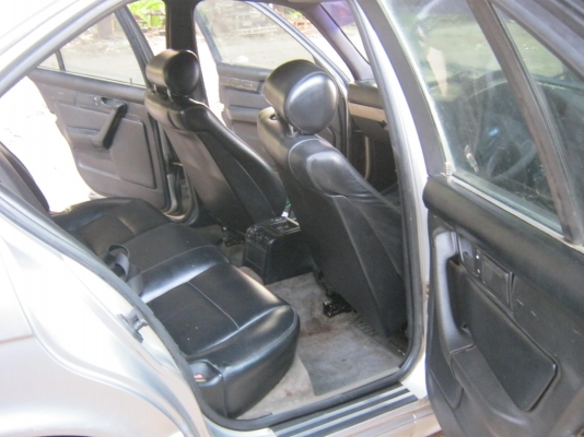 Bmw525ปี94เกียร์ออโต แก๊ส ขับดีเครื่องนิ่ง 48000