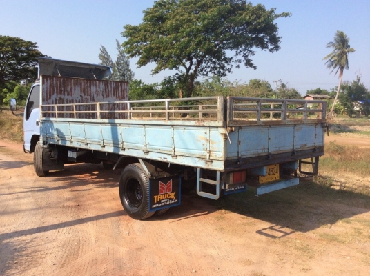 ISUZU NPR (ฝาขาว) ยาว 5ม. เครื่อง120 แรง รถเดิมบางสุดๆ รถใช้น้อย วิ่งน้อย พร้อมใช้งาน ขาย 490,000 บาท (ศุภากร 081-4252943)