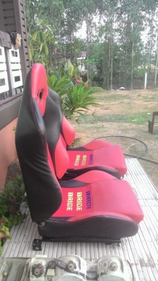 เบาะซิ่งพร้อมราง