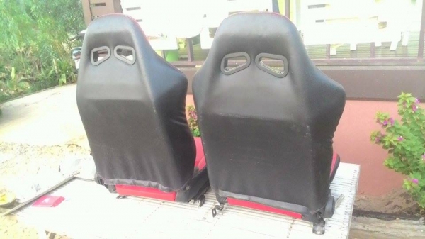 เบาะซิ่งพร้อมราง