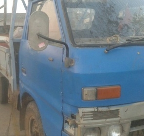 หกล้อ อีชูซุ TL85 ช่วงสั้น สภาพพใช้งานได้ปกติ (รถเครืองดีมาก) ทะเบียนพร้อมโอน