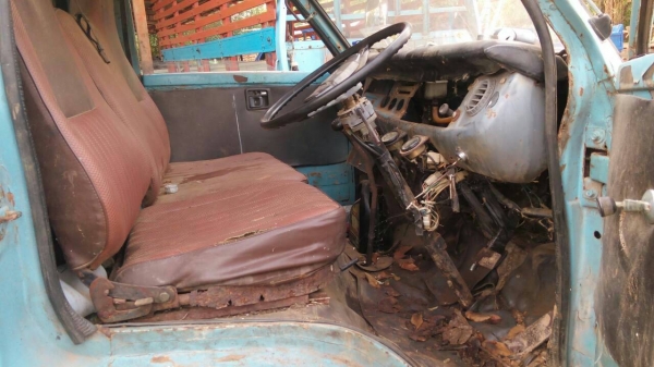 หกล้อ อีชูซุ TL85 ช่วงสั้น สภาพพใช้งานได้ปกติ (รถเครืองดีมาก) ทะเบียนพร้อมโอน