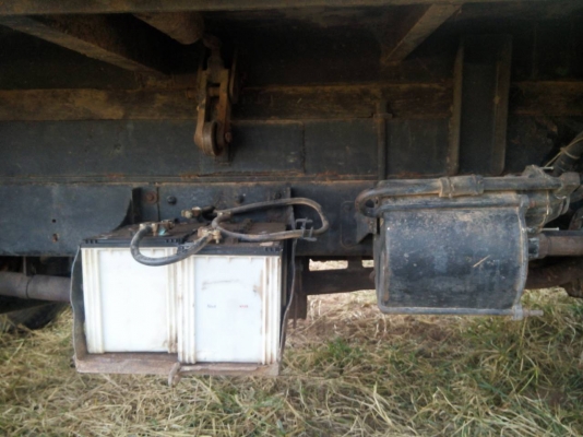 หกล้อ HINO KM 777 ดั้ม สภาพดีพร้อมใช้งาน ทะเบียนพร้อมโอน