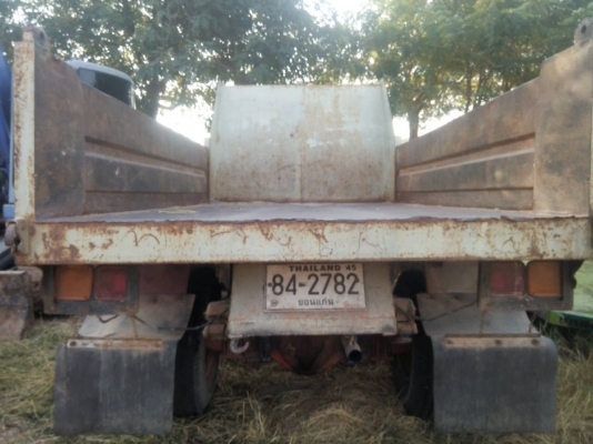 หกล้อ HINO KM 777 ดั้ม สภาพดีพร้อมใช้งาน ทะเบียนพร้อมโอน