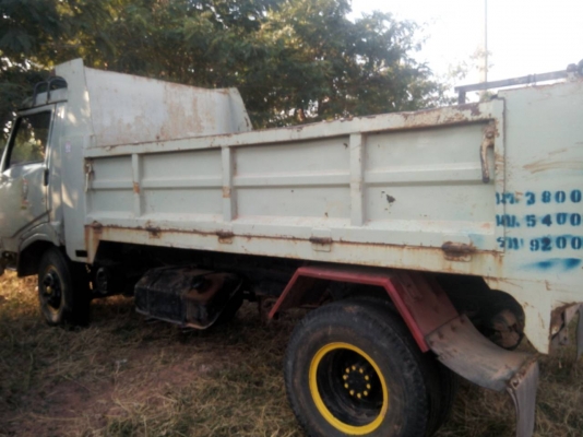 หกล้อ HINO KM 777 ดั้ม สภาพดีพร้อมใช้งาน ทะเบียนพร้อมโอน