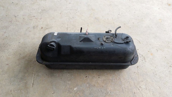 ถังบรรจุน้ำมัน เก่าญี่ปุ่น มีหลายขนาด สภาพใช้งานได้จริง ถังบรรจุน้ำมัน เก่าญี่ปุ่น มีหลายขนาด สภาพใช้งานได้จริง