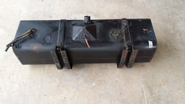 ถังบรรจุน้ำมัน เก่าญี่ปุ่น มีหลายขนาด สภาพใช้งานได้จริง ถังบรรจุน้ำมัน เก่าญี่ปุ่น มีหลายขนาด สภาพใช้งานได้จริง