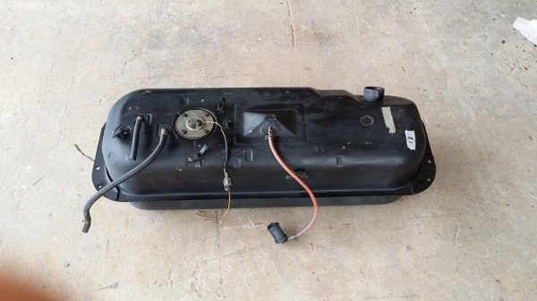 ถังบรรจุน้ำมัน เก่าญี่ปุ่น มีหลายขนาด สภาพใช้งานได้จริง ถังบรรจุน้ำมัน เก่าญี่ปุ่น มีหลายขนาด สภาพใช้งานได้จริง