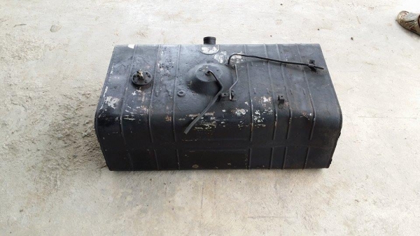 ถังบรรจุน้ำมัน เก่าญี่ปุ่น มีหลายขนาด สภาพใช้งานได้จริง ถังบรรจุน้ำมัน เก่าญี่ปุ่น มีหลายขนาด สภาพใช้งานได้จริง