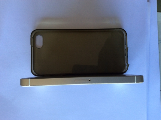 ขอขาย ไอโฟน 5s 16 g สีทอง
