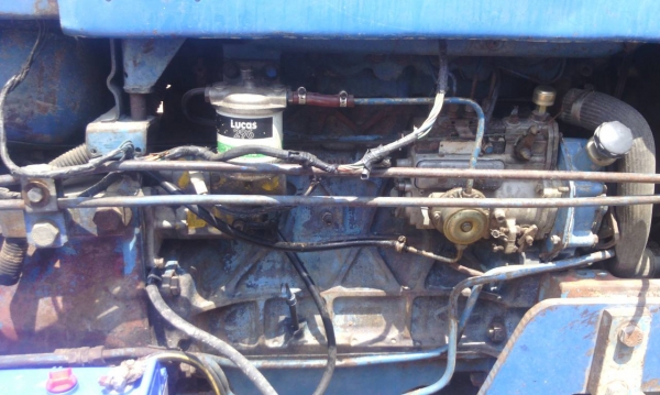 ขายรถไถ FORD 6610 2 เพลา ใบมีดดันหน้า 7 จาน ไม่เอกสาร ราคา 460000