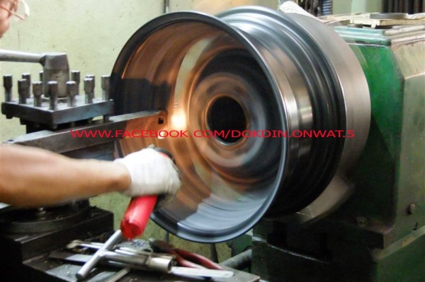 ขายล้อกระทะเหล็ก6รู5รูขอบ16และ17ออฟเซทตามสั่งถูก ขายล้อกระทะเหล็ก6รู5รูขอบ16และ17ออฟเซทตามสั่งถูก