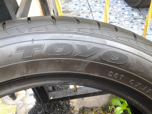 ยาง TOYO 225/50/17 ปี13 ยาง TOYO 225/50/17 ปี13