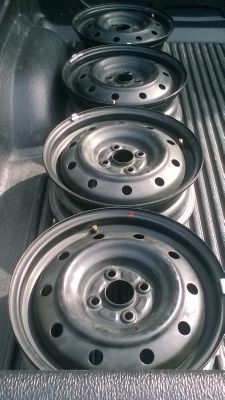 กะทะขอบ154รูใหม่ๆป้ายแดงขายทิ้งถูกๆคับ4วง1000สนใจต่อได้