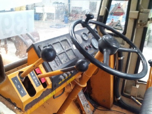 510 # 11708 : รถตัก komatsu นำเข้าจากญี่ปุ่น โทร. กุ้ง:0813062283