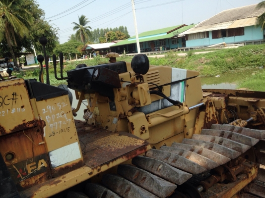 ขายด่วน รถแทรคเตอร์ ตีนตะขาบ BD2G เก่าญี่ปุ่นยังไม่เคยใช้งานในไทย