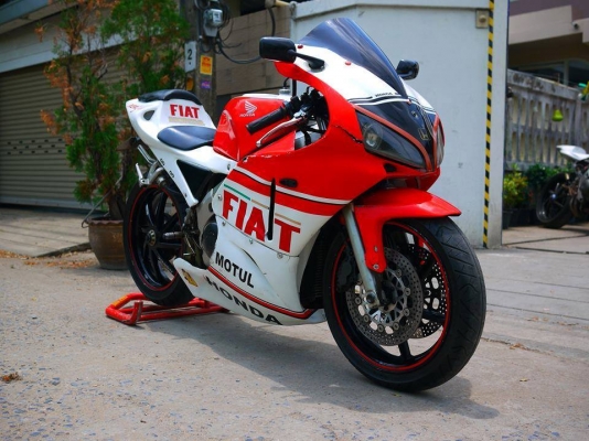 ขาย Nc30 พร้อมทะเบียนแท้ แฟริ่ง Rc212 เครื่องดีสุดๆ ท่อสูตรโยชิ พักเท้าเกียร์โยง พร้อมเช็คระบบไฟล้างคาร์บูเช็ควาวเรียบร้อย