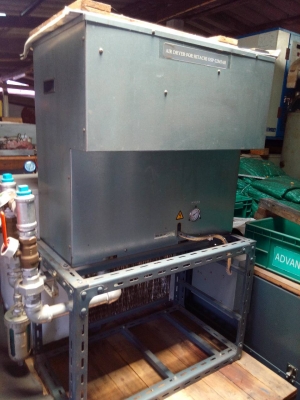 ขาย แอร์ดรายเยอร์เครื่องทำลมแห้ง ใช้สำหรับปั๊มลม 20-30  HP สนใจโทร.หาเราเลยตอนนี้ รับประกัน 1 ปี