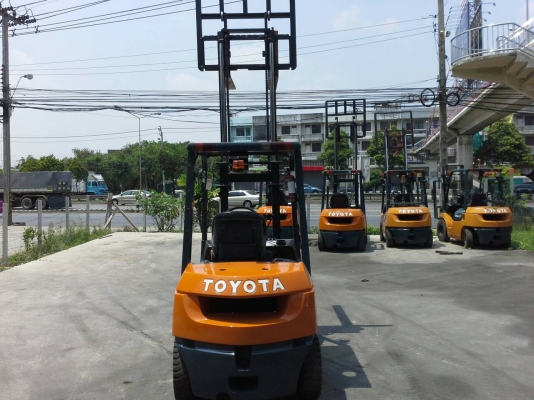 TOYOTA 7FD25ขนาด2.5ตัน เสาสูง3เมตร เกียร์ออร์โต้ เครื่องยนต์ดีเซล2Z รับประกันเครื่องเกียร์3เดือน ราคาต่อรองได้ 0816161541