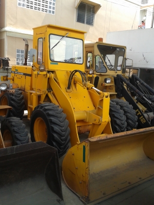 ต้องการขายรถตักยี่ห้อ komatsu-510 รถนอกนำเข้าจากญี่ปุ่น