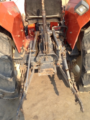 แทรคเตอร์ ฮิโนโมโต้ E324 พร้อมใบดันดิน