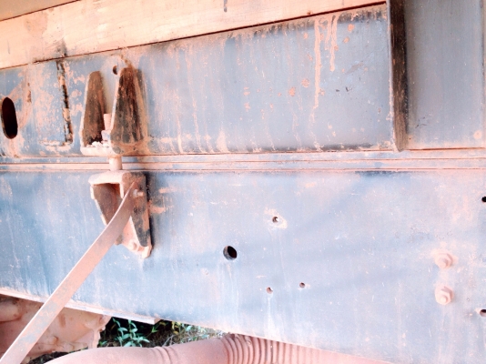 MITSUBISHI FUSO FN527 - 195 HP 6D16 MA 25437 สิบล้อดั๊มพ์ 2 เพลา กระบะดั๊มพ์เหล็ก 12 ตันความสภาพดีพร้อมบรรทุกหนักได้เลย เครื่องยนต์แรงดี หัวเก๋งมีผุตามสภาพครับภายในเก๋งคอนโซลครบ พวงมาลัยเพาเวอร์ ระบบเบรคทริ๊ปฟี้ครบครัน ช่วงล่างแน่นคัชซีสวยเดิมๆไม่มีบวม เบ