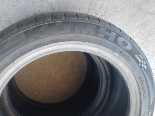 195/50R15 KUMHO ECSTA มี 2 เส้น tel.081-427-3941