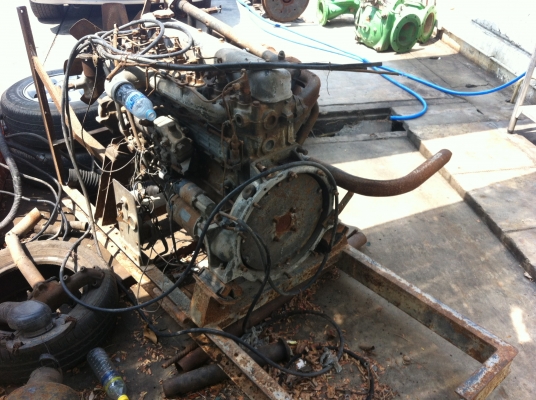 ขายเครื่องยนต์ฮีโน่ EH100เครื่องใช้งานน้อยคับ ขายเครื่องยนต์ฮีโน่ EH100เครื่องใช้งานน้อยคับ