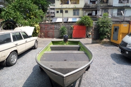 ขาย เรือปิเนียม STESSL 12 ฟุต พร้อมเครื่อง 9.9 EVINRUDE (จากญี่ปุ่น ) ขนาดเรือ กว้าง 145 ซมสูง 45 ซม. พร้อมถังน้ำมันเบิกใหม่ ราคา 69,000 (ไม่รวมเทเลอร์ ).