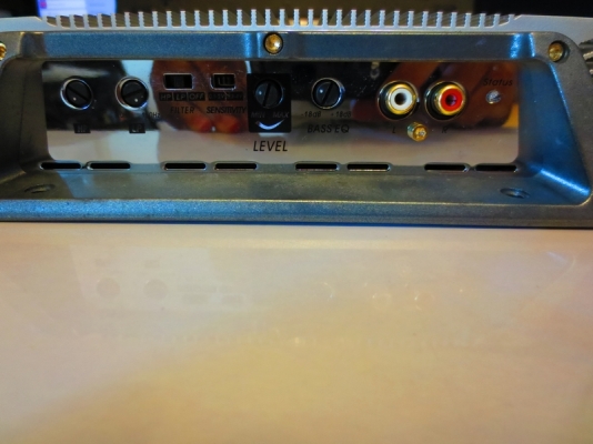 4. ขายเพาเวอร์แอมป์ติดรถยนต์ 220 วัตต์ ใส่ลำโพงได้ 2 ตัว เหมาะขับเบส 4. ขายเพาเวอร์แอมป์ติดรถยนต์ 220 วัตต์ ใส่ลำโพงได้ 2 ตัว เหมาะขับเบส