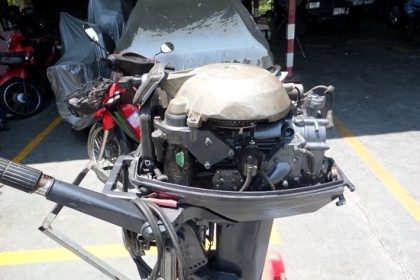 ขาย เครื่องเรือYAMAHA 30 แรง หาง 21 พร้อมถังน้ำมัน สภาพสวยพร้อมใช้ ราคา 33,000