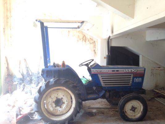 ขายรถไถ  Isaki TL2300 พร้อมเครื่องตัดหญ้า แบบโรตารี่ รถสวยเดิมๆ