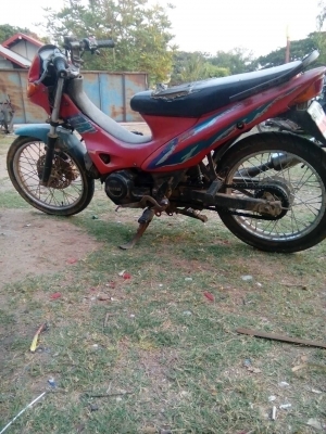 ขายมอเตอร์ไซด์ YAMAHA JR กับ HONDA TENA รถสภาพดี ขับได้ รถใช้งานทุกวัน สตาร์ทติดง่าย