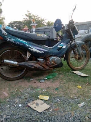 ขายมอเตอร์ไซด์ YAMAHA JR กับ HONDA TENA รถสภาพดี ขับได้ รถใช้งานทุกวัน สตาร์ทติดง่าย