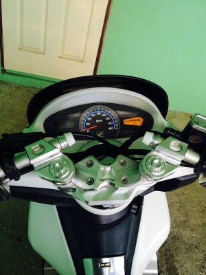 ขายจักรยานยนต์ PCX 125 สภาพสวยของแต่งเพียบ