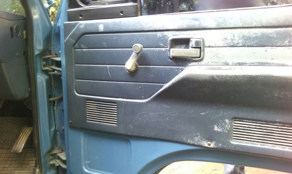 รถอีซุซุ 6 ล้อ รั้ว NPR เปลื่ยนเครื่อง 110  แรงม้า ปี 35.   สนใจติดต่อ 081 - 6079515