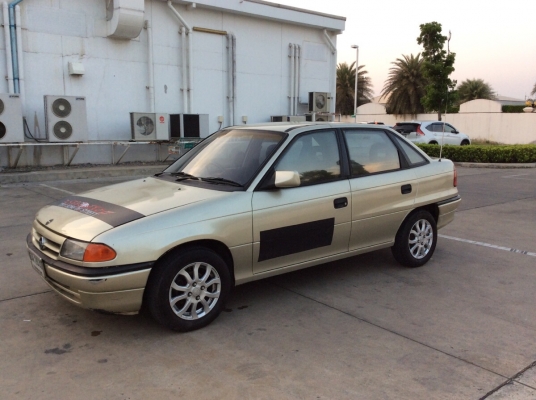 ขายรถโอเปิล แอสตร้า ปี94 เปลี่ยนเครื่อง โตโยต้า 4A-FE 1.5 หัวฉีด เกียร์ออโต้ ติดแก๊สLPG (ใช้ได้2ระบบ) เพาเวอร์ ภายในเบาะหนังสวยไม่มีขาด วิทยุCD ไมล์ใช้ได้หมด ตัวถังสีบางมีริ้วรอยบ้างไม่มีผุ แม็กhonda brio ขอบ14" รถขับดี ใช้ได้2ระบบ ภาษีไม่ขาดต่อ เอกส