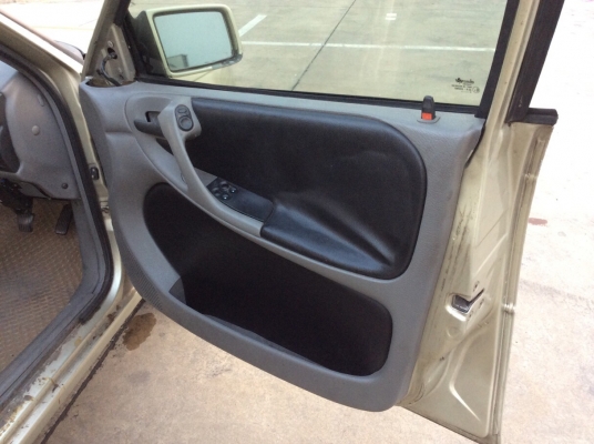 ขายรถโอเปิล แอสตร้า ปี94 เปลี่ยนเครื่อง โตโยต้า 4A-FE 1.5 หัวฉีด เกียร์ออโต้ ติดแก๊สLPG (ใช้ได้2ระบบ) เพาเวอร์ ภายในเบาะหนังสวยไม่มีขาด วิทยุCD ไมล์ใช้ได้หมด ตัวถังสีบางมีริ้วรอยบ้างไม่มีผุ แม็กhonda brio ขอบ14" รถขับดี ใช้ได้2ระบบ ภาษีไม่ขาดต่อ เอกส