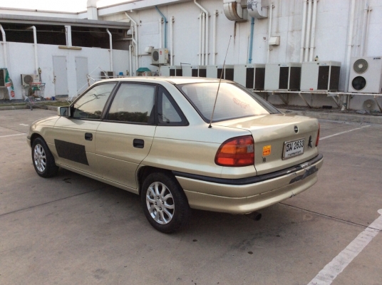 ขายรถโอเปิล แอสตร้า ปี94 เปลี่ยนเครื่อง โตโยต้า 4A-FE 1.5 หัวฉีด เกียร์ออโต้ ติดแก๊สLPG (ใช้ได้2ระบบ) เพาเวอร์ ภายในเบาะหนังสวยไม่มีขาด วิทยุCD ไมล์ใช้ได้หมด ตัวถังสีบางมีริ้วรอยบ้างไม่มีผุ แม็กhonda brio ขอบ14" รถขับดี ใช้ได้2ระบบ ภาษีไม่ขาดต่อ เอกส
