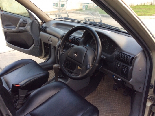 ขายรถโอเปิล แอสตร้า ปี94 เปลี่ยนเครื่อง โตโยต้า 4A-FE 1.5 หัวฉีด เกียร์ออโต้ ติดแก๊สLPG (ใช้ได้2ระบบ) เพาเวอร์ ภายในเบาะหนังสวยไม่มีขาด วิทยุCD ไมล์ใช้ได้หมด ตัวถังสีบางมีริ้วรอยบ้างไม่มีผุ แม็กhonda brio ขอบ14" รถขับดี ใช้ได้2ระบบ ภาษีไม่ขาดต่อ เอกส