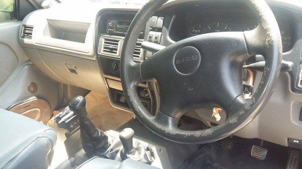 ขายดาก้อนปี99โฟรวิล4*4เครื่อง2800รถไม่มีชนหนักเดิมๆทุกชิ้นเครื่องดีมากขี่ดีราคาต่อรองได้ ขายดาก้อนปี99โฟรวิล4*4เครื่อง2800รถไม่มีชนหนักเดิมๆทุกชิ้นเครื่องดีมากขี่ดีราคาต่อรองได้