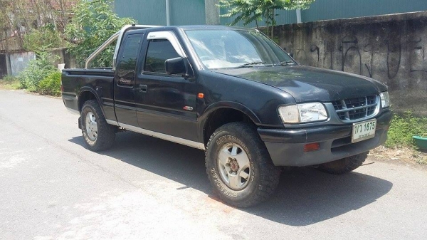 ขายดาก้อนปี99โฟรวิล4*4เครื่อง2800รถไม่มีชนหนักเดิมๆทุกชิ้นเครื่องดีมากขี่ดีราคาต่อรองได้