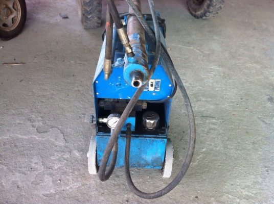 ขายด่วนเครื่องดึงลวด