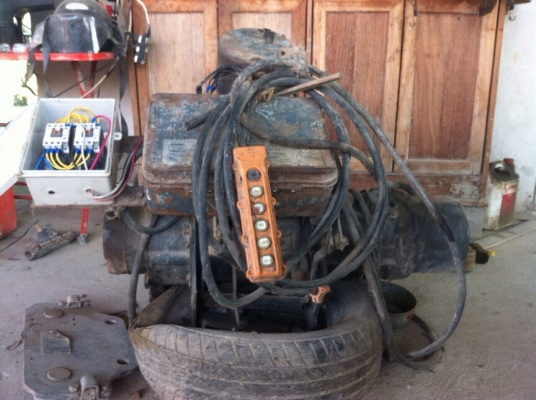 รอกสลิงไฟฟ้า