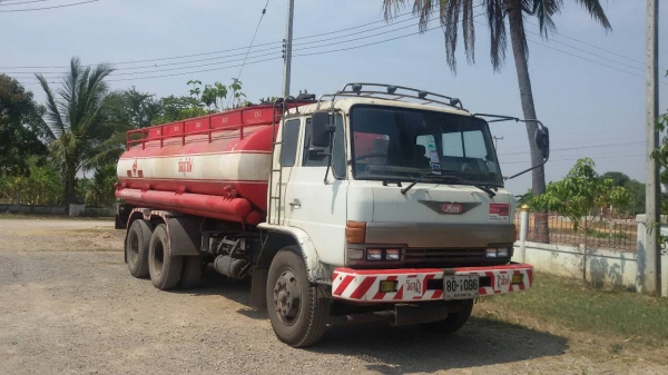 HINO.FL176-เพลาเดียว-เครื่องEH700.ถังน้ำมัน15,000ลิตร.เบรคทิ๊ปฟี่.สภาพสวยมากพร้อมใช้-ราคา-550,000- HINO.FL176-เพลาเดียว-เครื่องEH700.ถังน้ำมัน15,000ลิตร.เบรคทิ๊ปฟี่.สภาพสวยมากพร้อมใช้-ราคา-550,000-